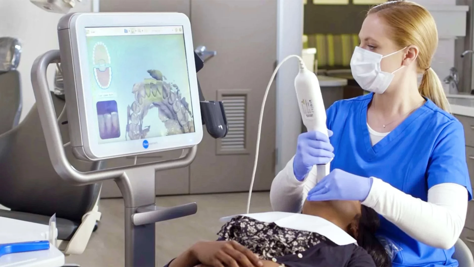 INTRAORAL SCANNER